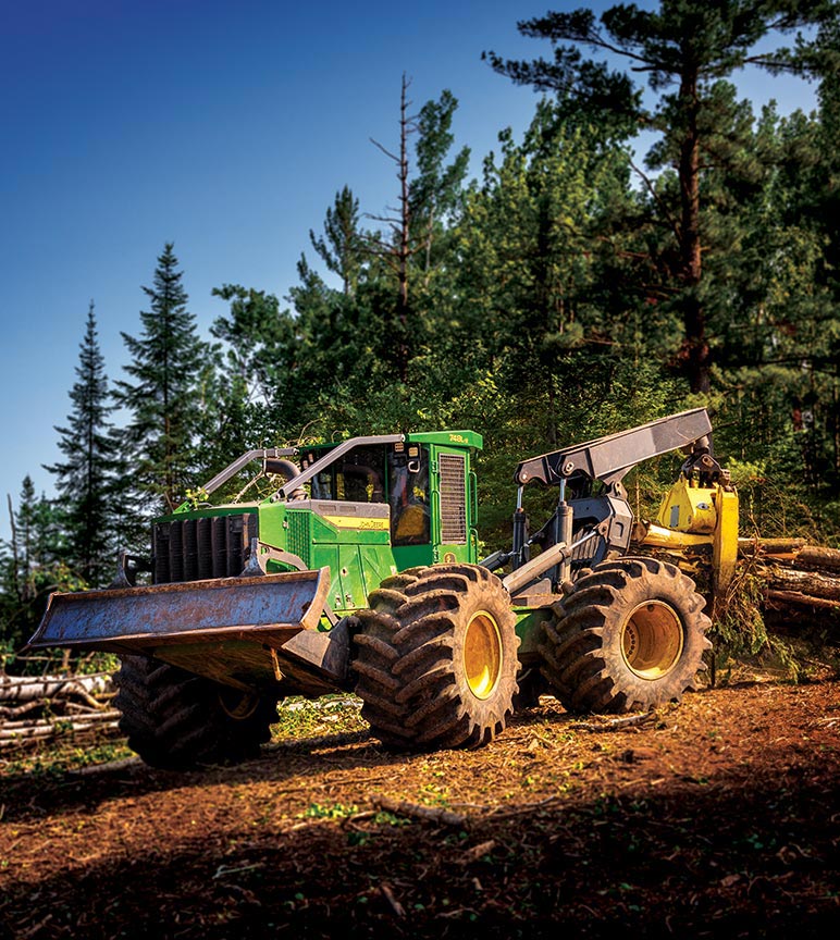 748L-II skidder