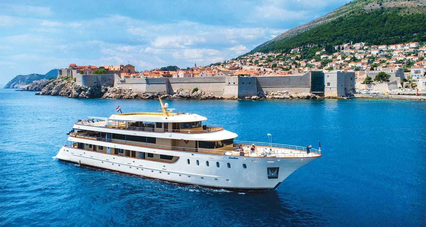 Superyacht Swallow at Sea Powered by John Deere EPA Tier 3 Marine Engines