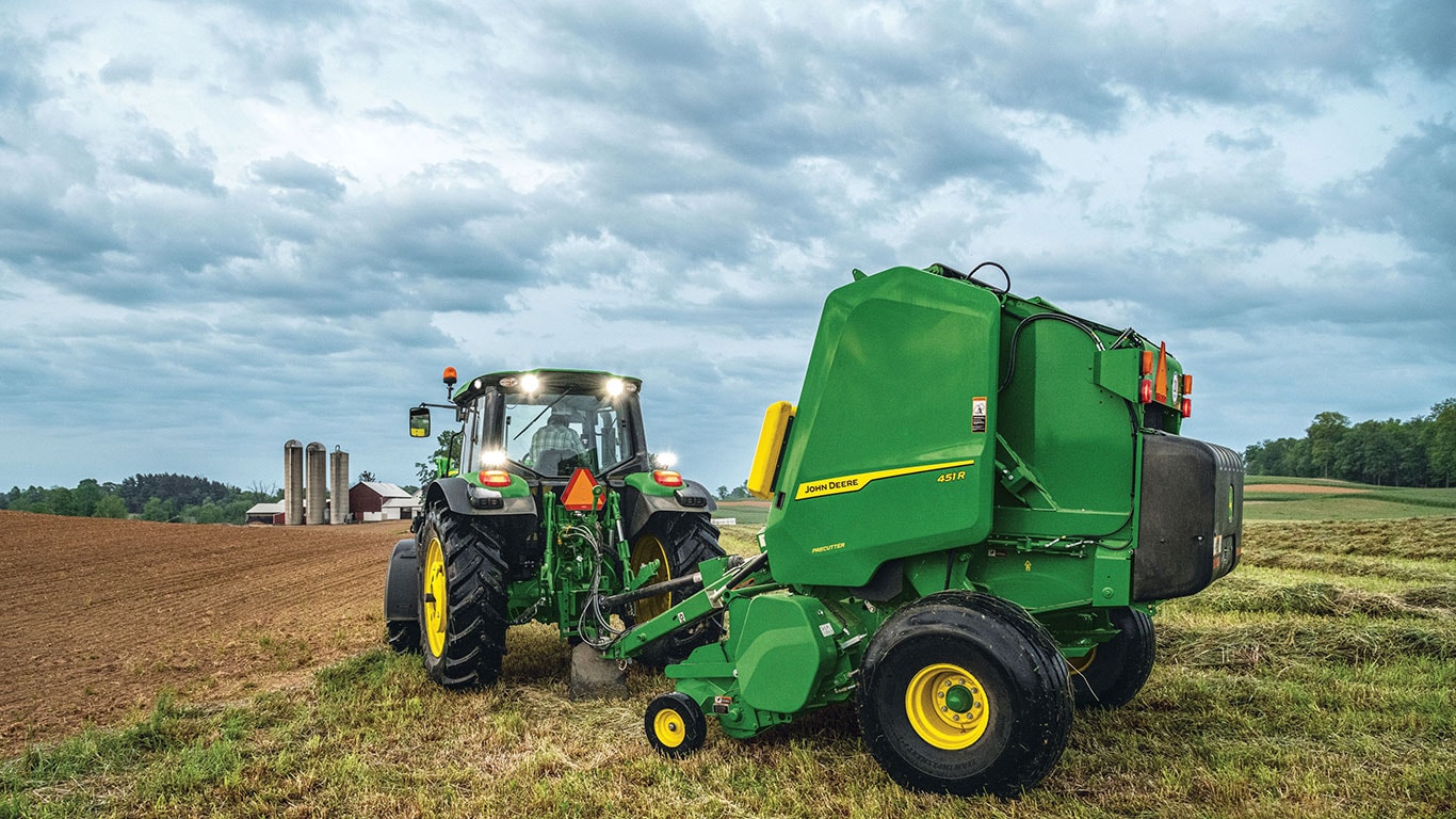 John&nbsp;Deere 1 Series Round Baler .