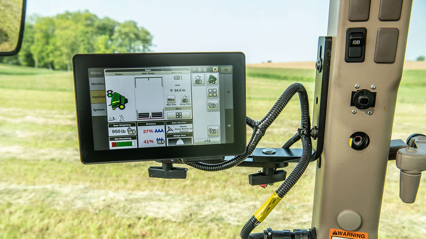 John&nbsp;Deere 8-inch G5e display.