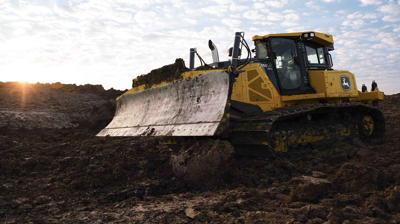 The new John Deere 850 X-Tier Dozer pushing dirt