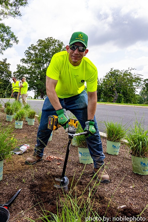 Corey Young, John Deere employee volunteering style=