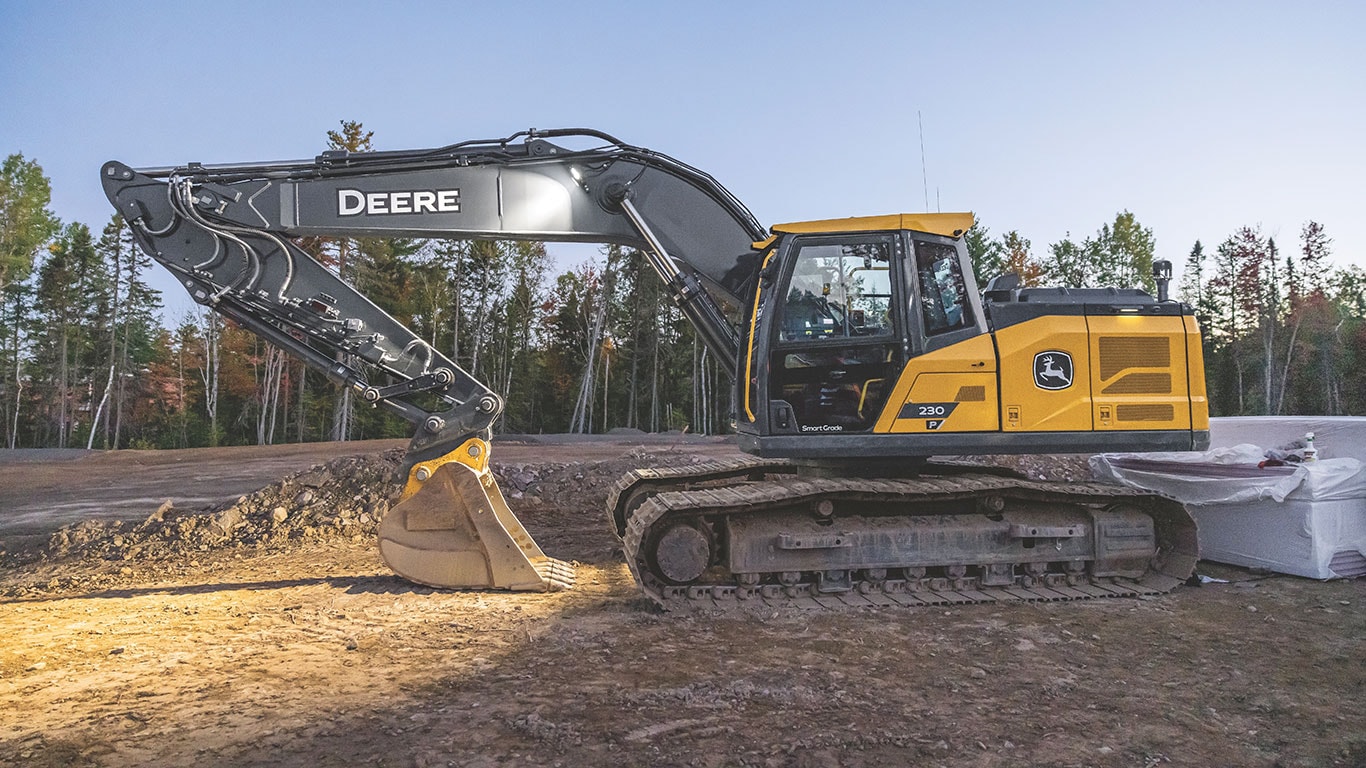 Large photo of the side of the John Deere 230 P-Tier New Generation Excavator