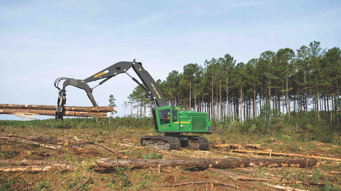 Image of the 953ML moving timber