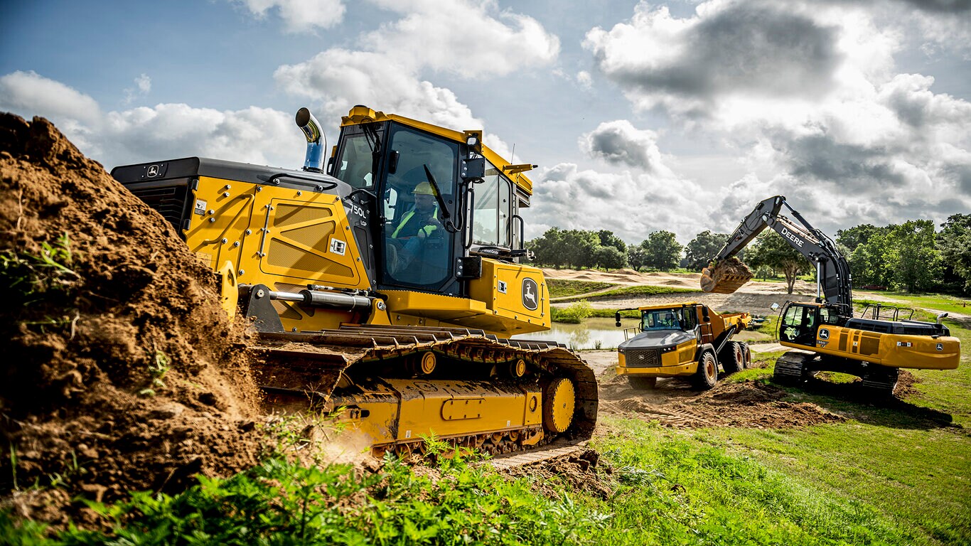 Large image of 350G LC Excavator with SmartGrade Remote Support.