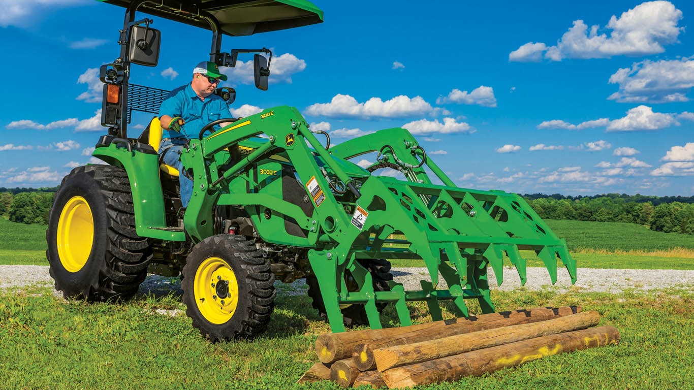 Deere adds new material collection systems and mechanical grapple for