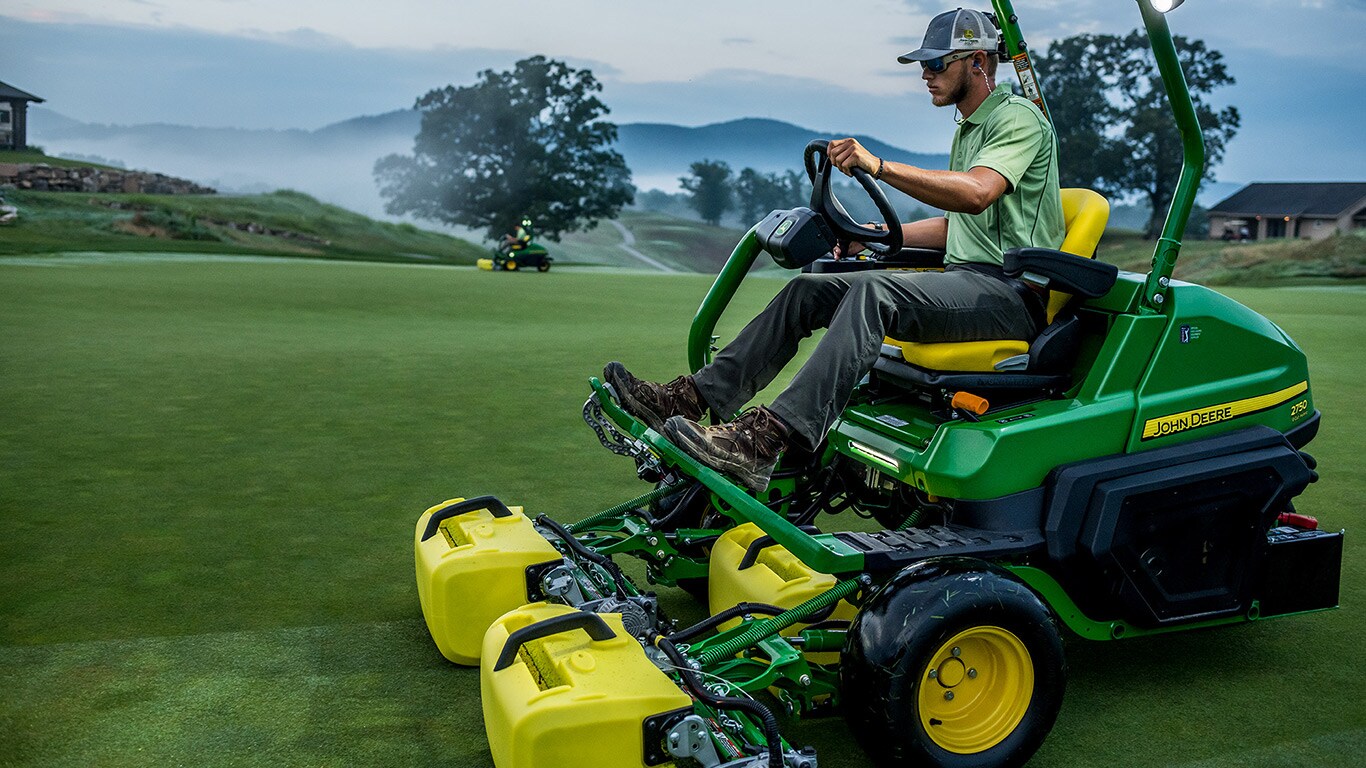 Triplex Mowers Receive AE50 Award