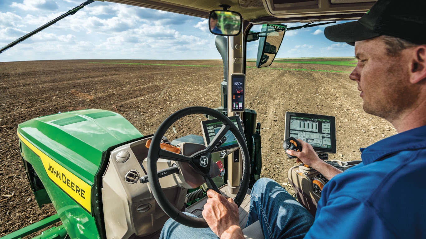 The 8RX tractor has been recognized for its sustainability.