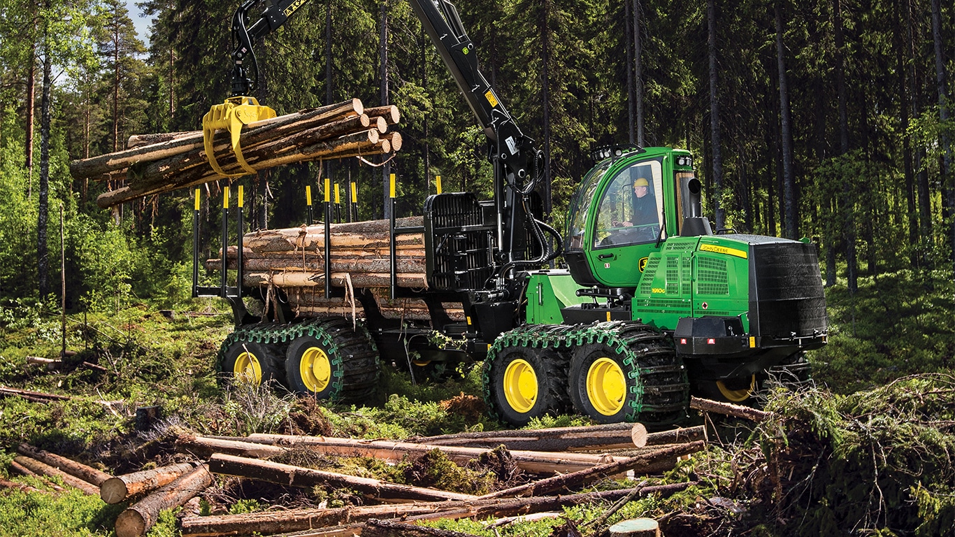 1910G forwarder hauling timber through a forest