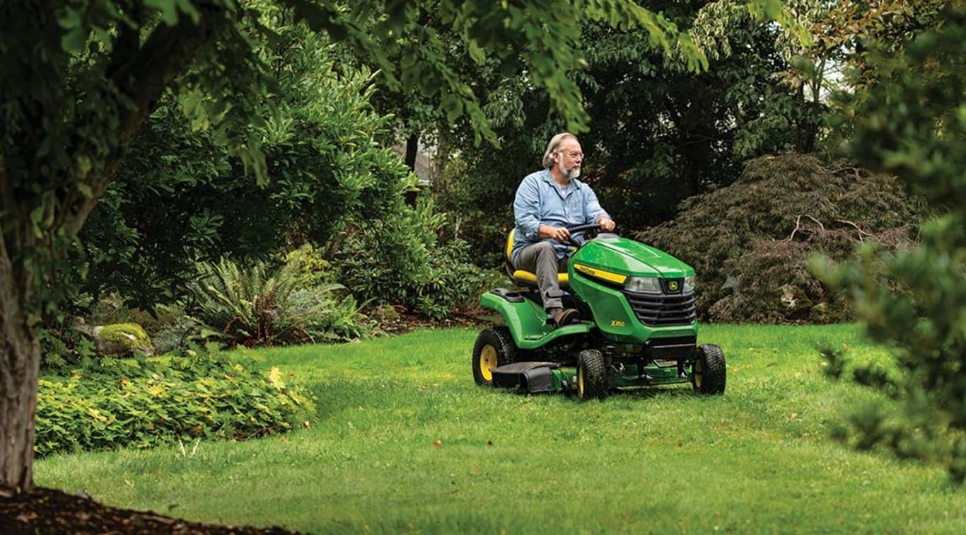 X350 48 in. Deck X300 Select Series Lawn Tractor John Deere US