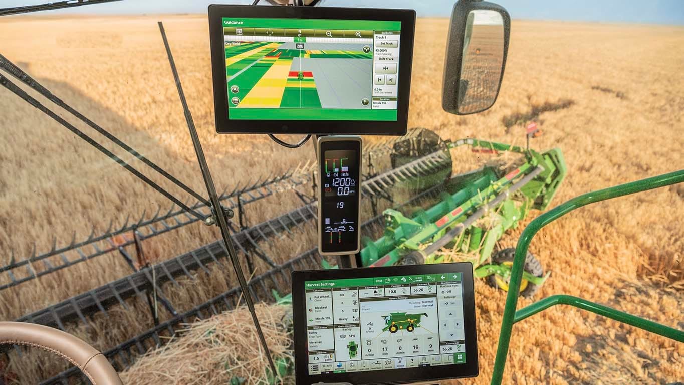 Photo of John Deere G5Plus Display