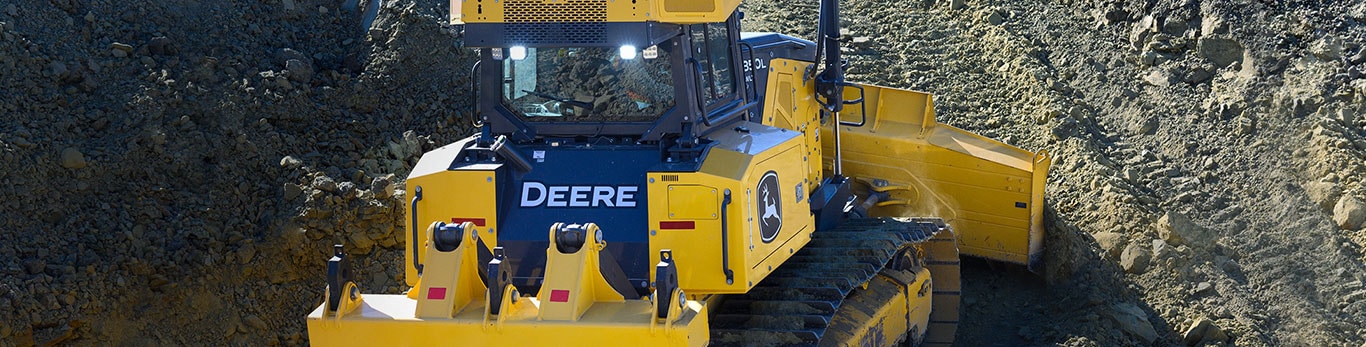 John Deere 750L with SmartGrade on dirt mound