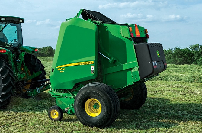MegaWide Round Baler