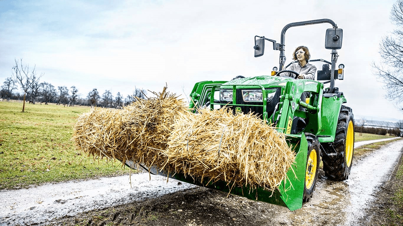 Kompaktni večnamenski traktor serije 3E.