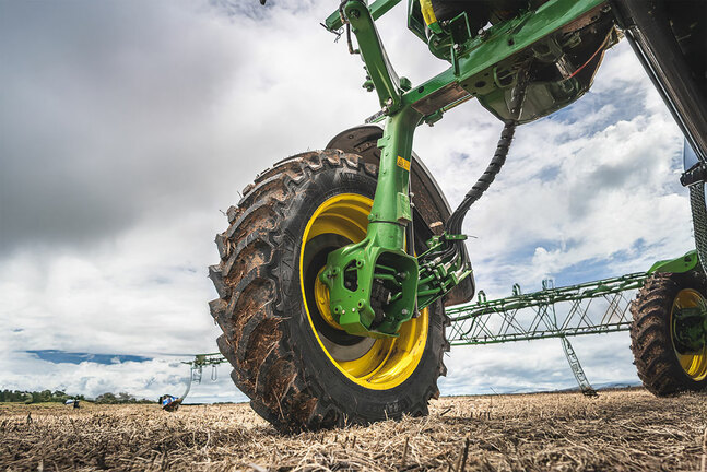 closeup of 1025E sprayer wheel