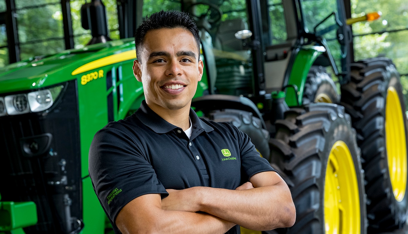 Students & New Graduates Careers John Deere US