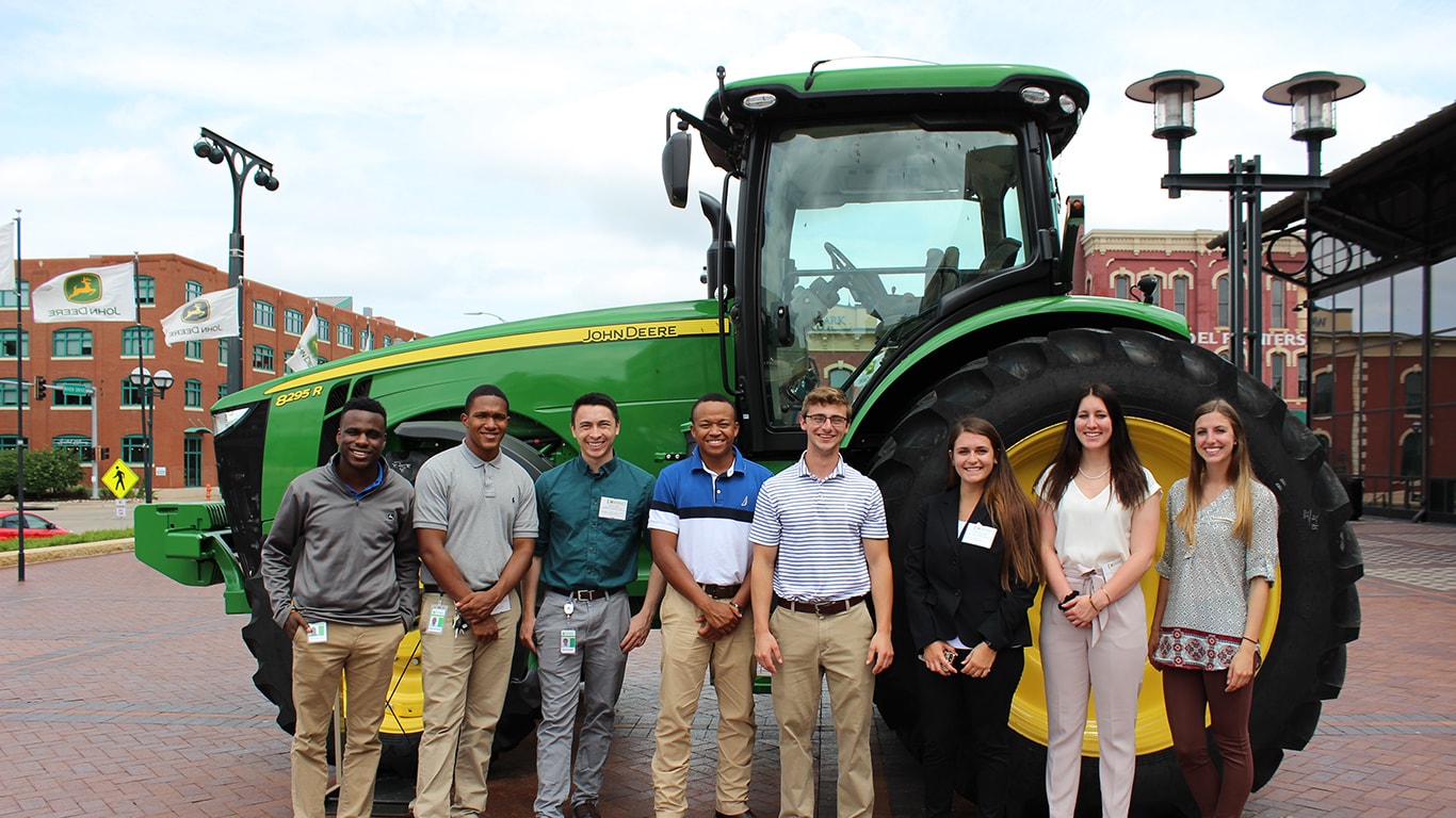 Internships and PartTime Students Careers John Deere US