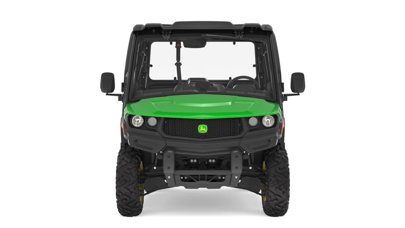 XUV 845M HVAC Cab facing front studio image