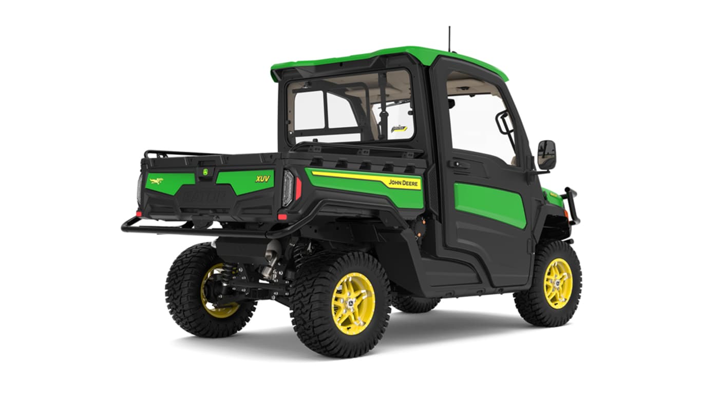 XUV 845R Signature Edition facing rear right studio image