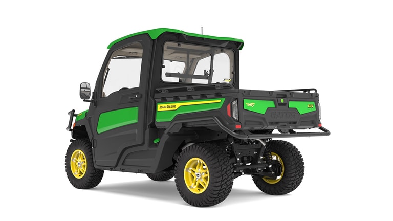 studio rendering of xuv 875r signature facing front left