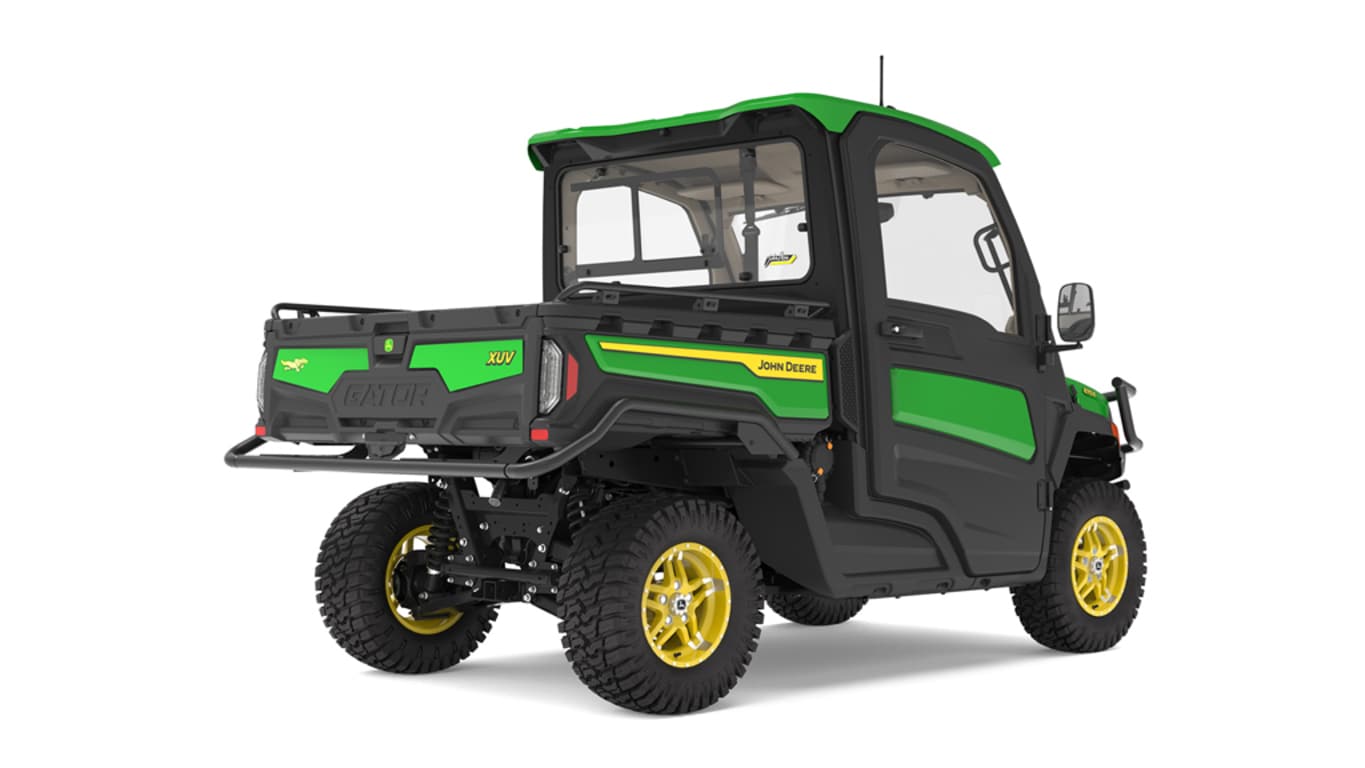 XUV 875R Signature Edition facing rear right studio image