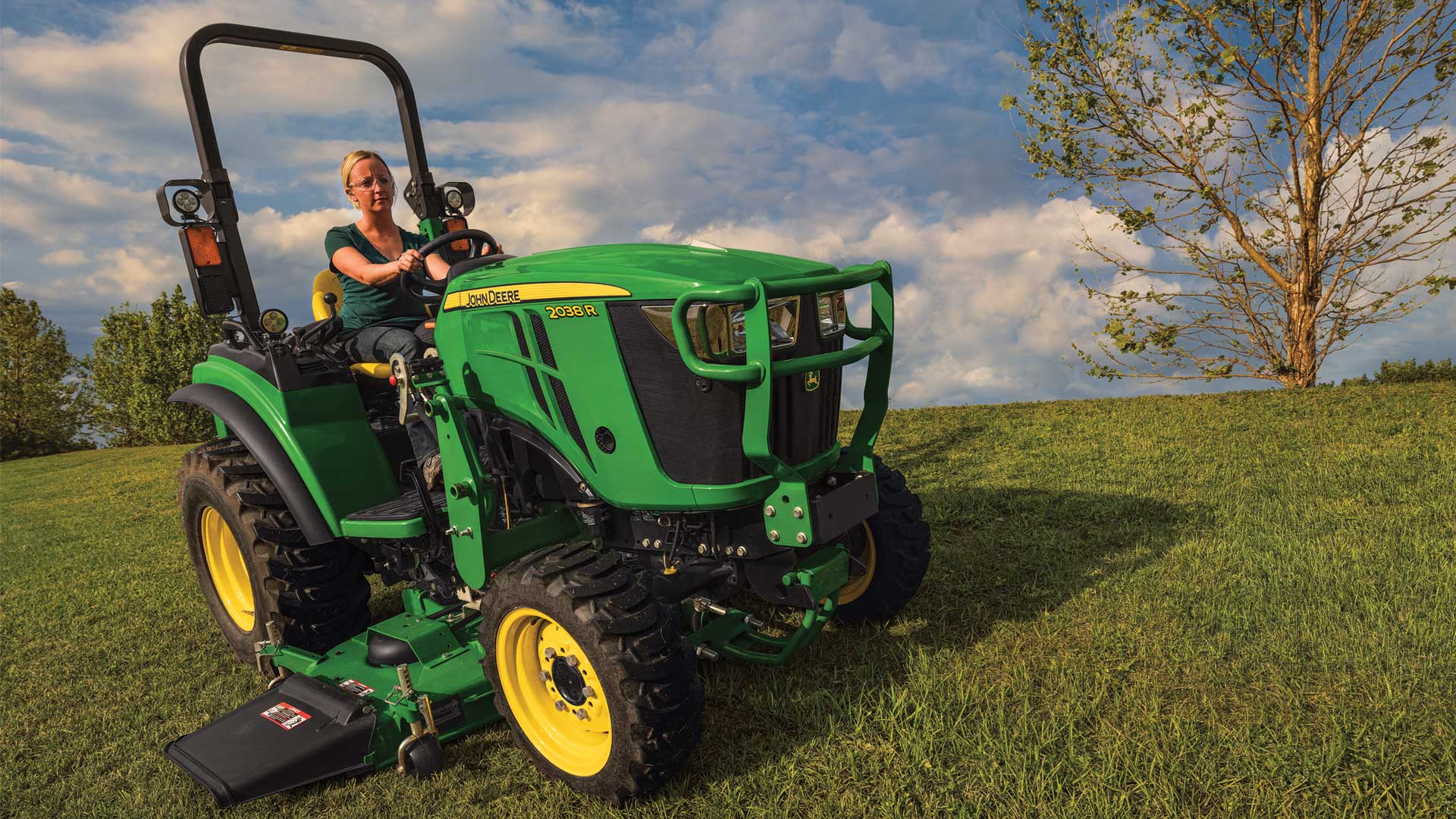 John deere 2038r mowing outlet