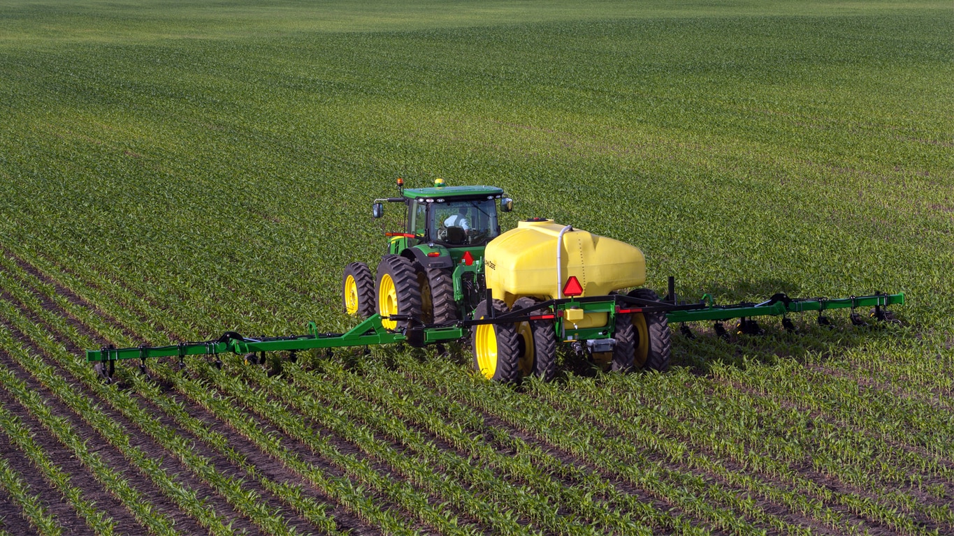 Field image of the 2510L Nutrient Applicator