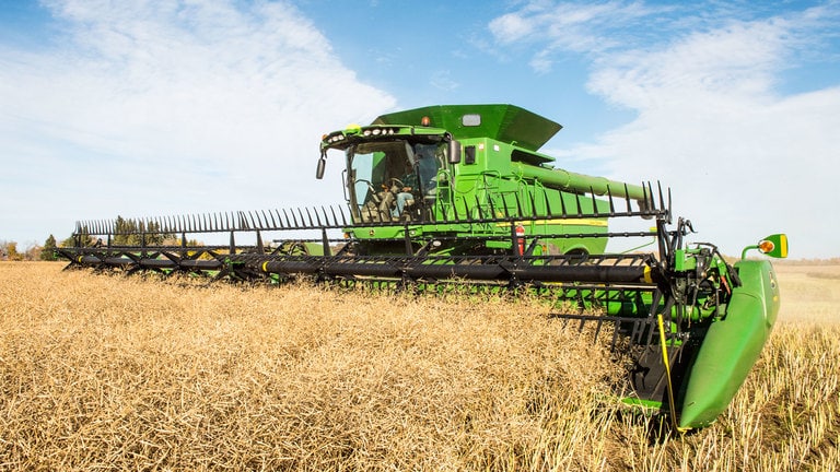 Field image of S780 Combine