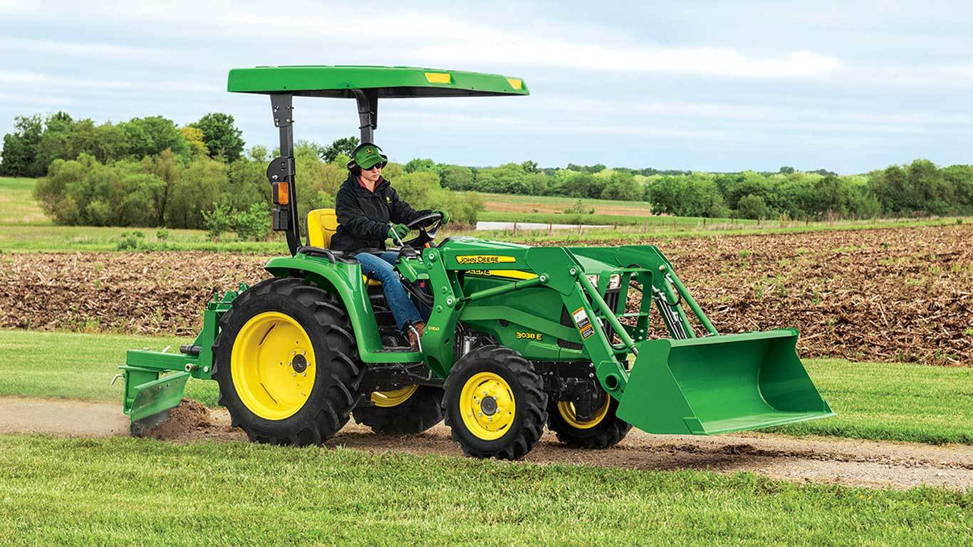 field image of Frontier RB20 rear blade on a tractor