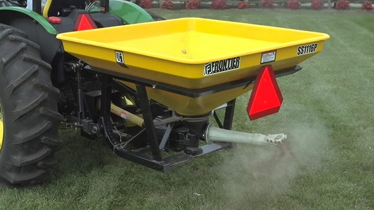 Pendular Spreaders