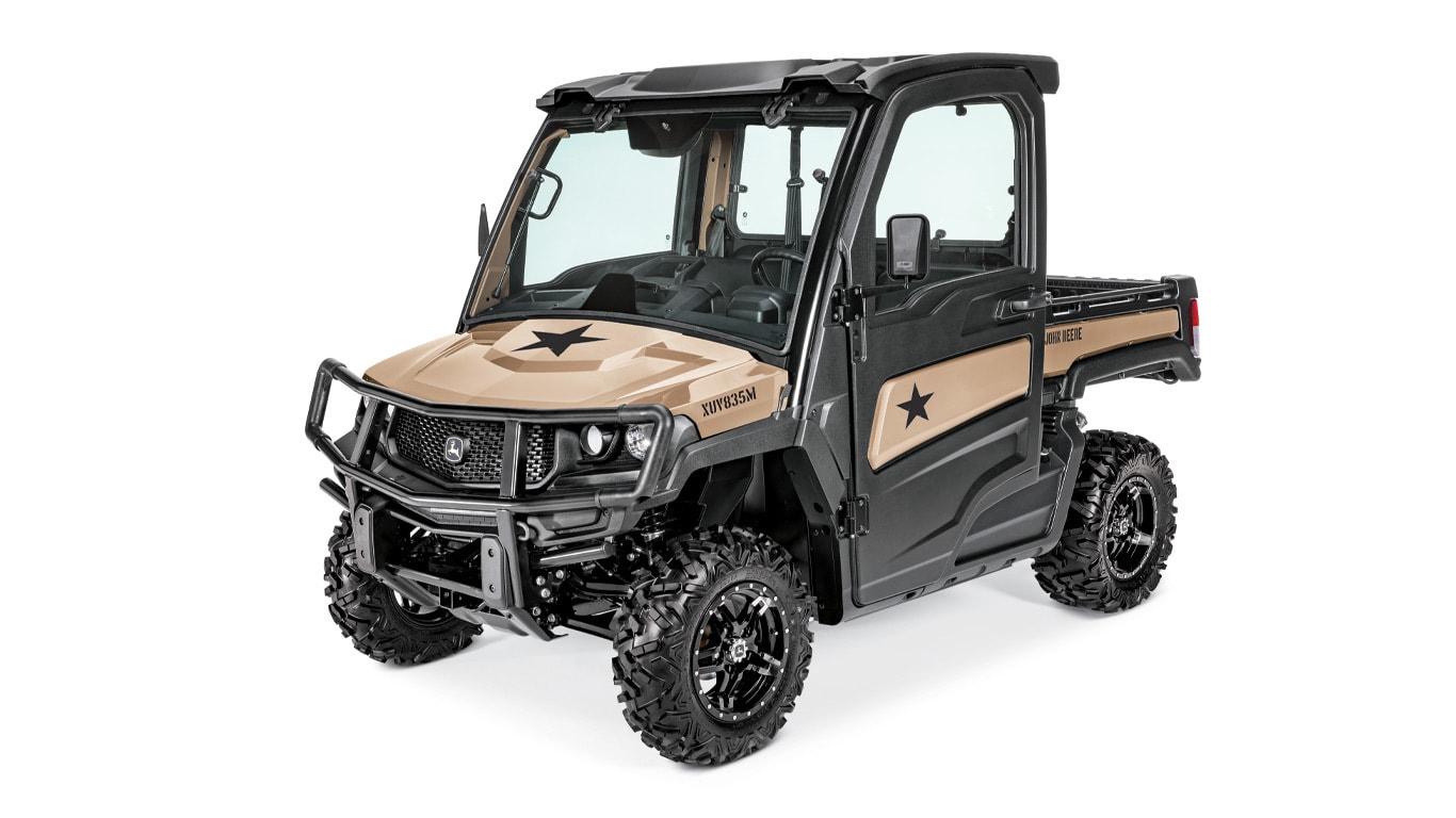 Studio Image of a XUV835M Honor Edition Gator Utility Vehicle