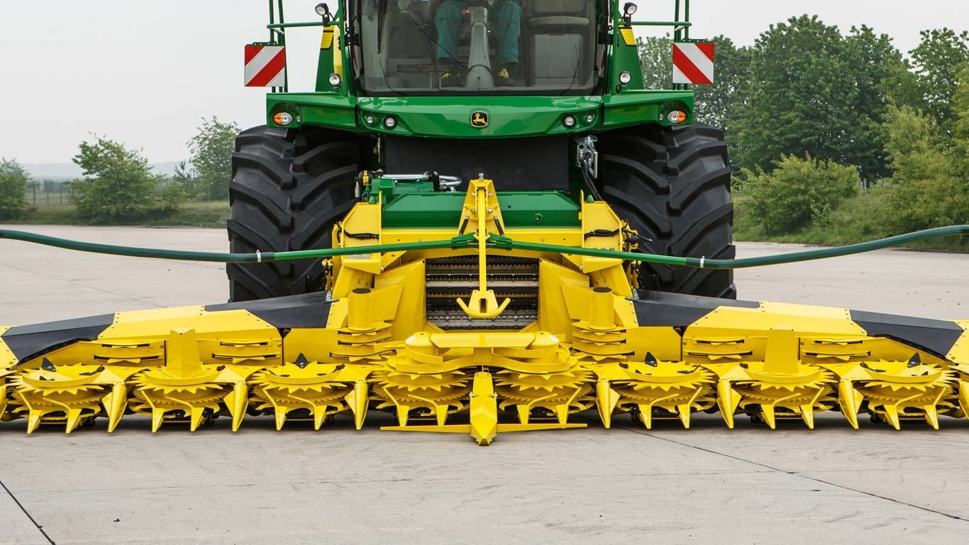 field image of a 698 harvesting head unit representative