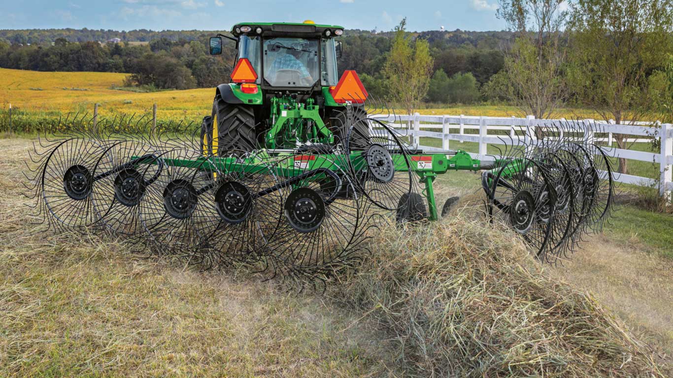 field image of frontier wheel rake