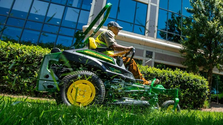 Ztrak Z915e Commercial Zero Turn Lawn Mowers John Deere Us