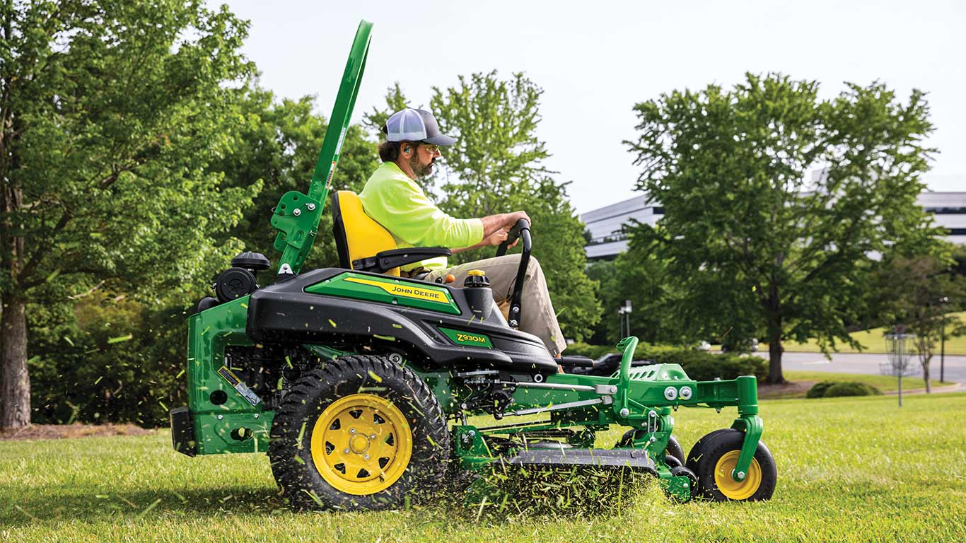 Mowing with a Z900 mower