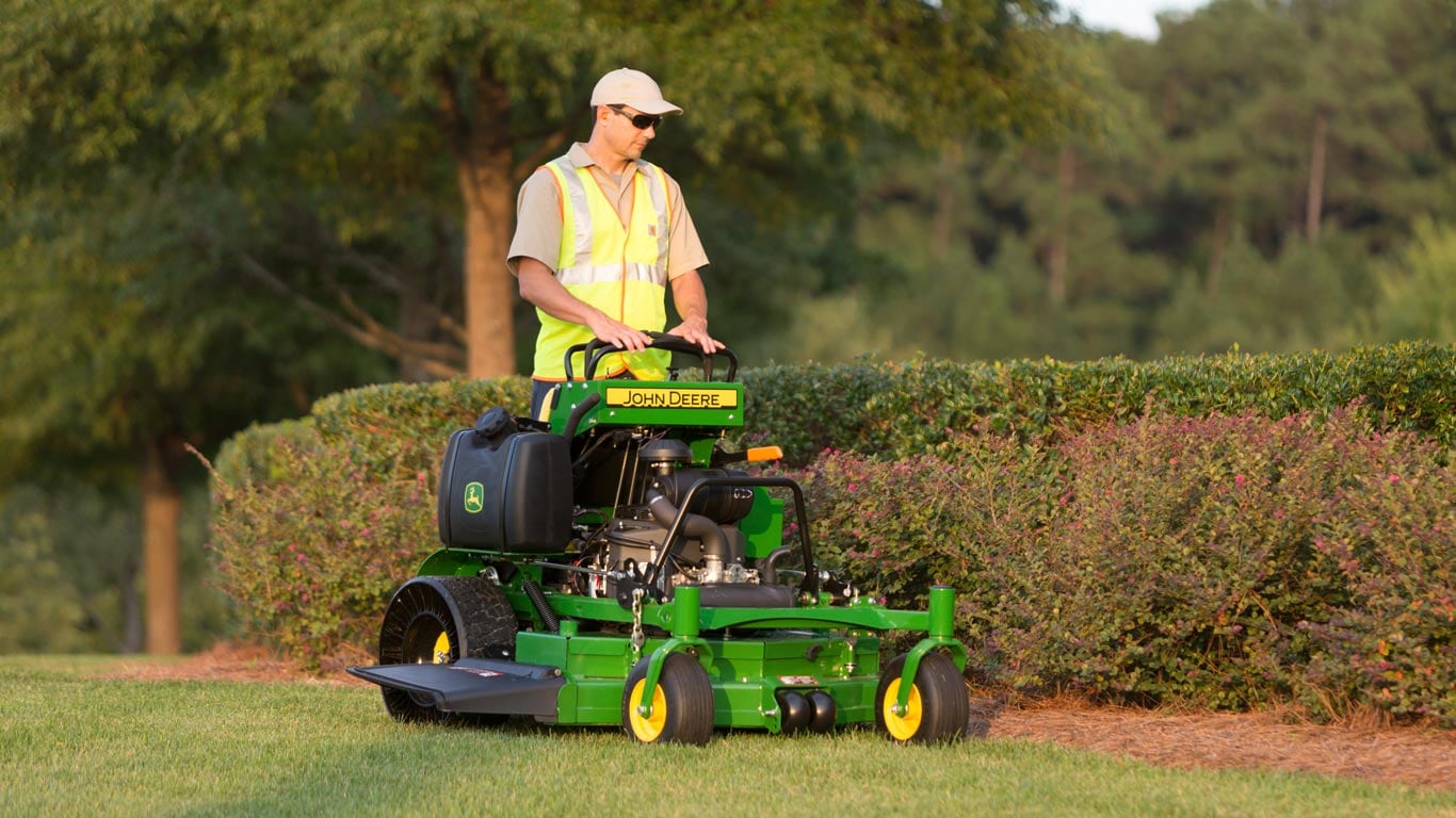 Wijzerplaat nicotine Morse code Stand-On Mowers | QuikTrak Commercial Mowers | John Deere US