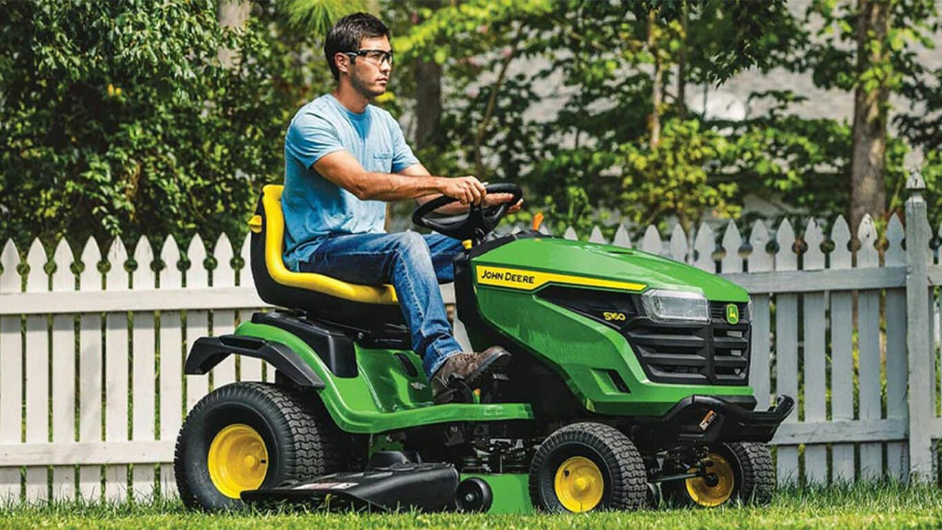S160, Lawn Tractor, 24 HP