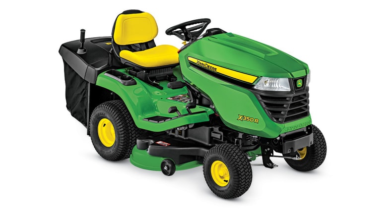 Lawn Tractor with 42-inch Rear-Discharge Deck