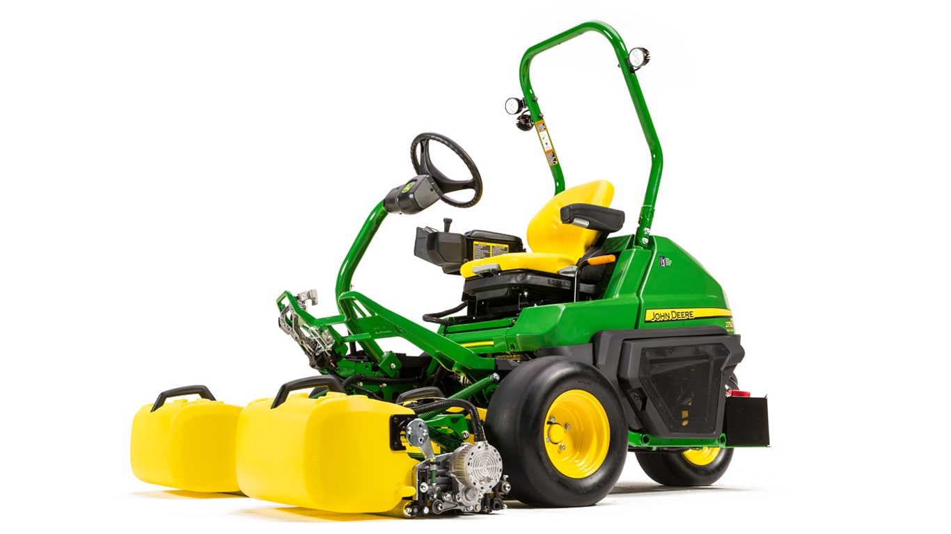 2750 E-Cut™ Hybrid Triplex Mower