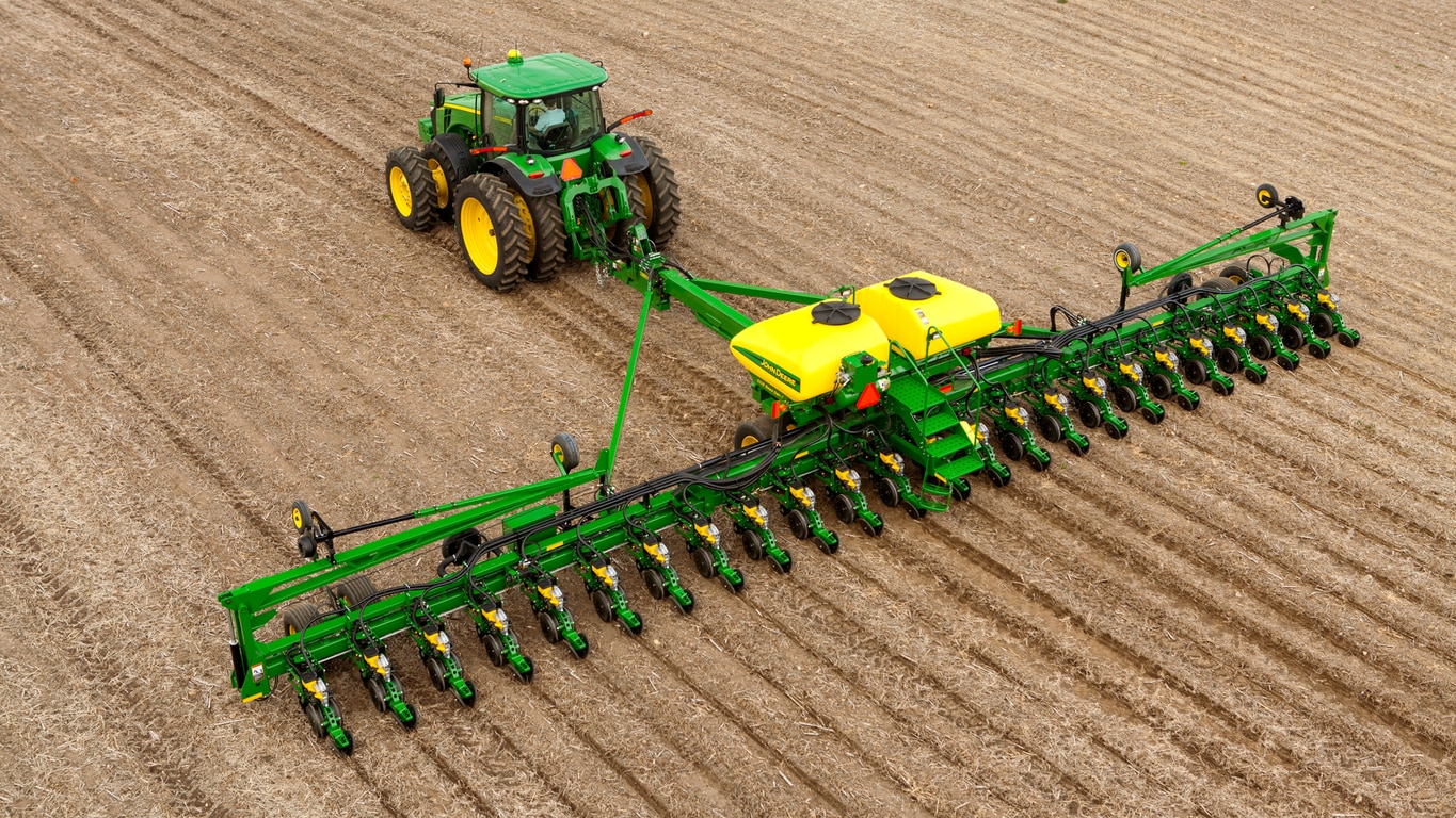 Field image of DB60 24Row30 Planter