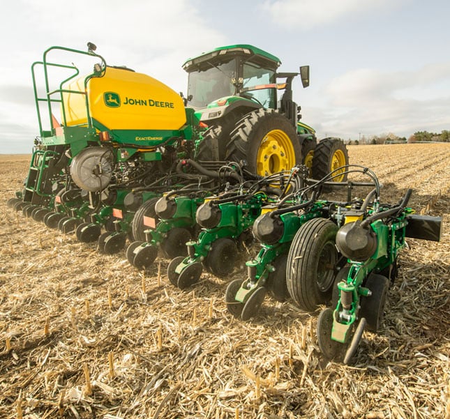 Image of a John Deere MP512 Planter with a TC planter bar in a field