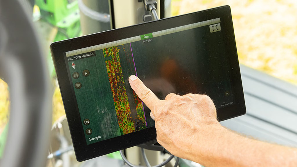 Operator taps display showing variable rate.
