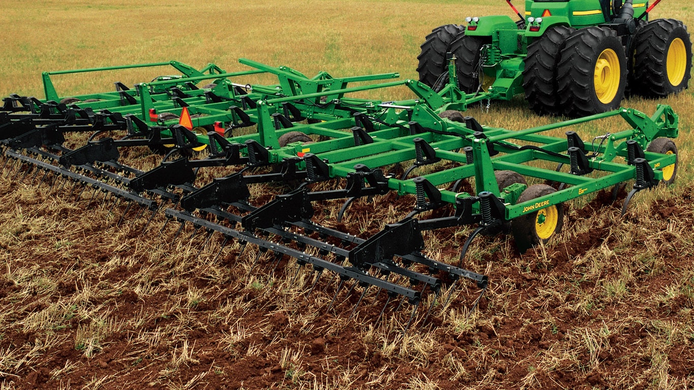 Tillage | 2410 Chisel Plow | John Deere US