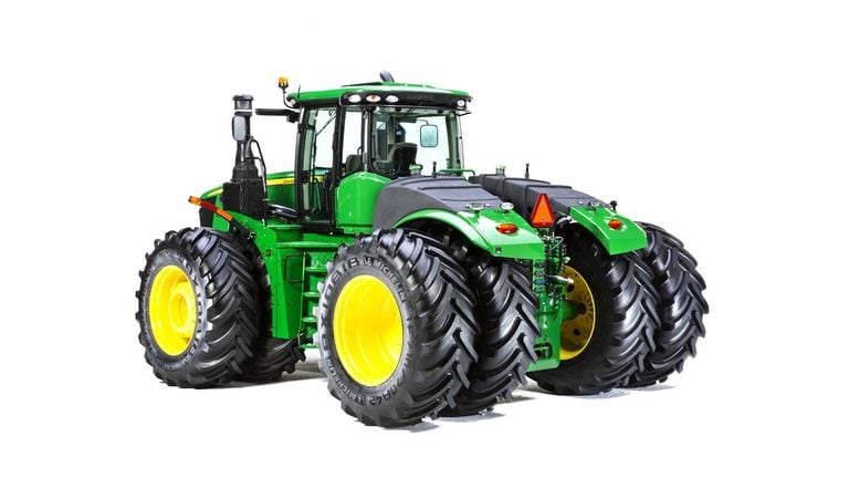 Studio image of 9520R 4WD Tractor