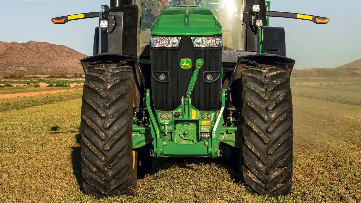 Garden tractor with 3 point shop hitch and pto