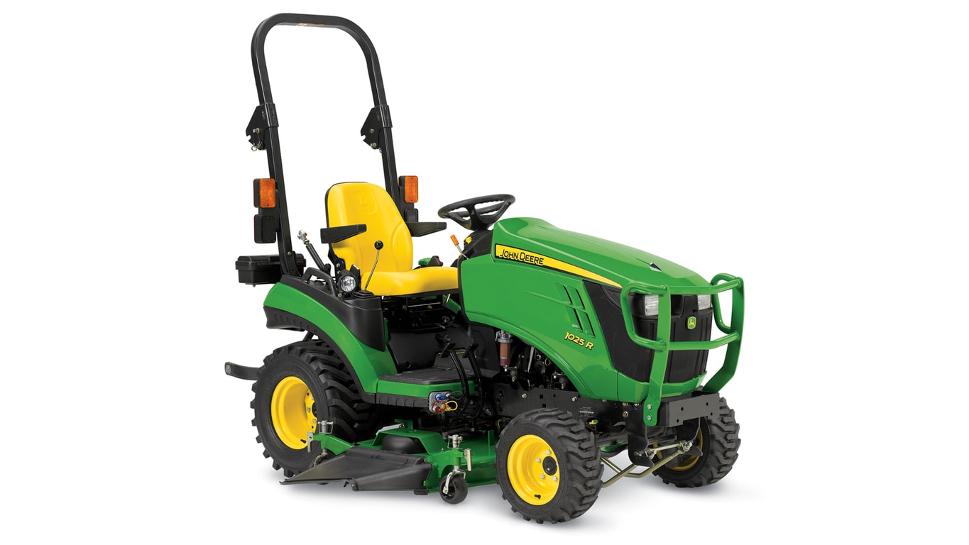 Studio image of 1025r Sub Compact Utility Tractor