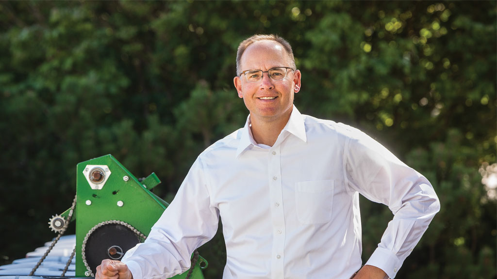 Portrait photo of Dennis Muszalski