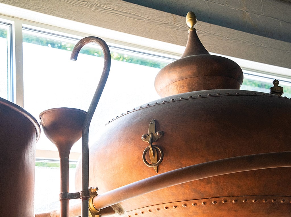 copper whiskey still